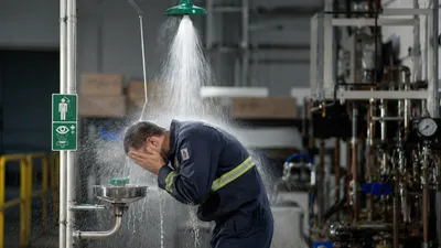 Douche de sécurité
